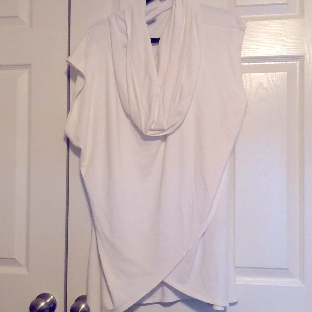 Cute White Sleeveless Top